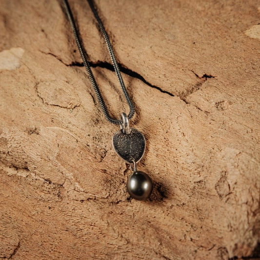 Collier die Unrunden black pearl