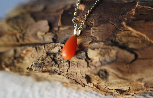 Koralltropfen - Goldkette